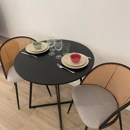 아파트 Charmant Studio 로퀴에브륀캡마르탱