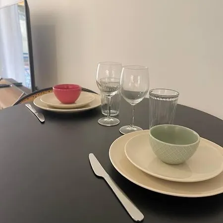 Apartment Charmant Studio