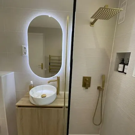 Charmant Studio 아파트 *